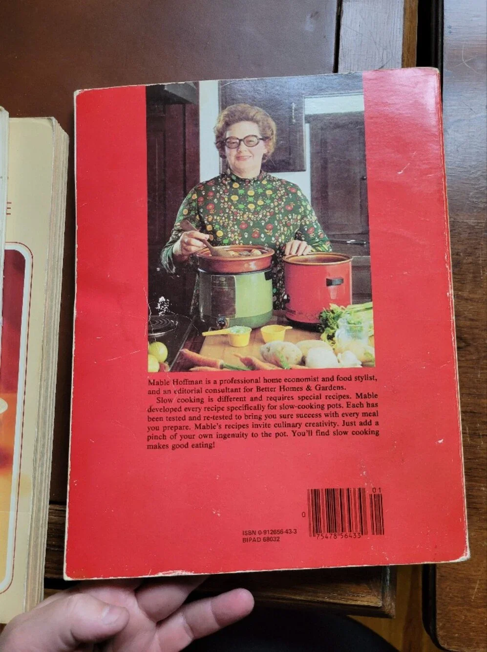 Lot Of 3 Vintage Cookbooks 70s Crock Pot, Wok, House And Garden